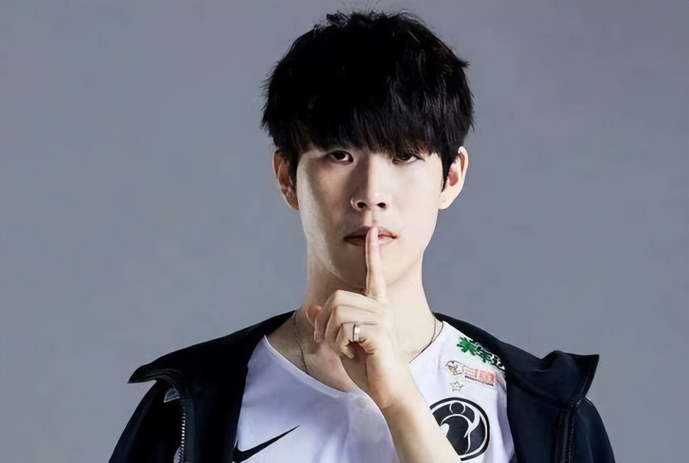 麻将高手为啥不急着胡（为何麻将高手不急于胡牌）